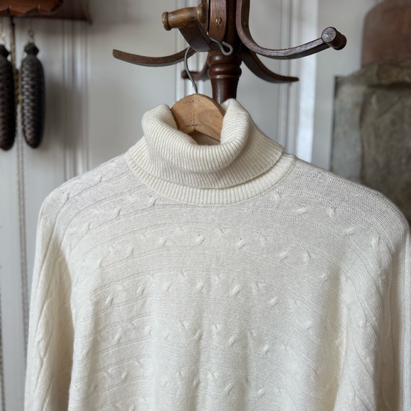 Cream Italian Merino Wool & Cashmere Dolman Sleeve Turtleneck Cableknit Sweater - Picture 2 of 8